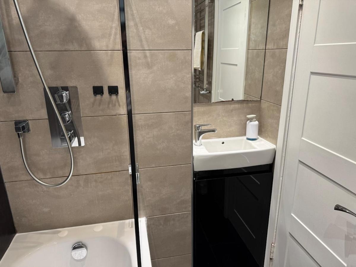 Luxury 2-bed In Shoreditch Apartamento